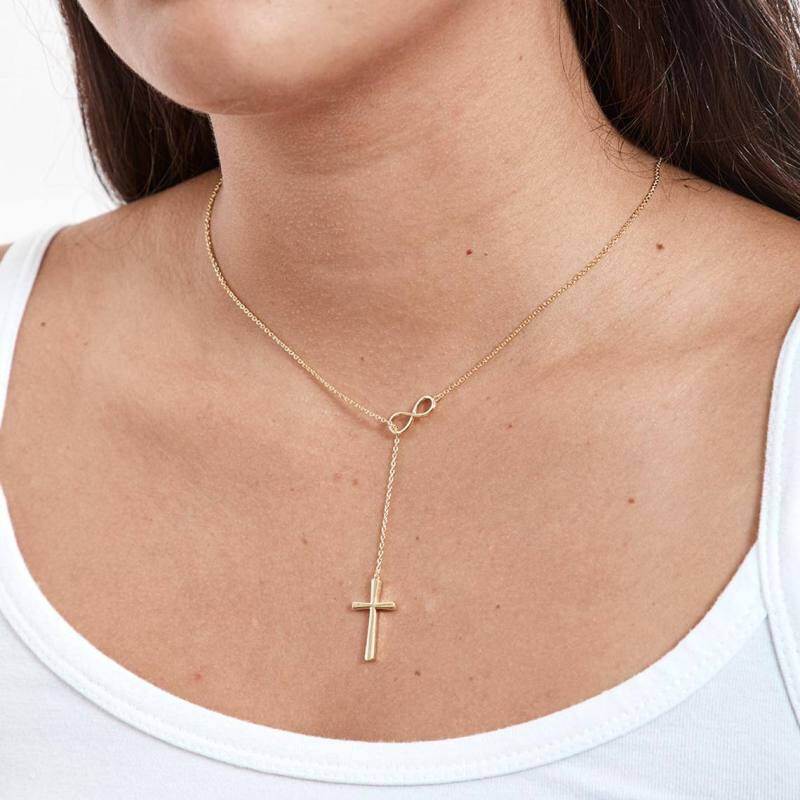 Collar con cruz ajustable en forma de Y en plata de ley bañada en oro amarillo-2