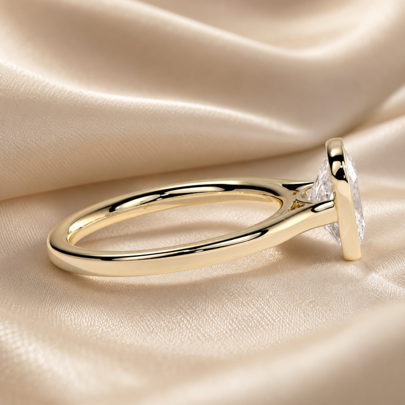 Verlobungsring aus Sterlingsilber mit gelbvergoldetem, länglichem, kissenförmigem, im Labor gezüchtetem Diamanten (Solitär, individuell gefertigt)-4