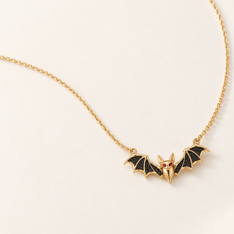 Collar con colgante de murciélago de cristal redondo tallado en plata de ley con baño de oro amarillo-4