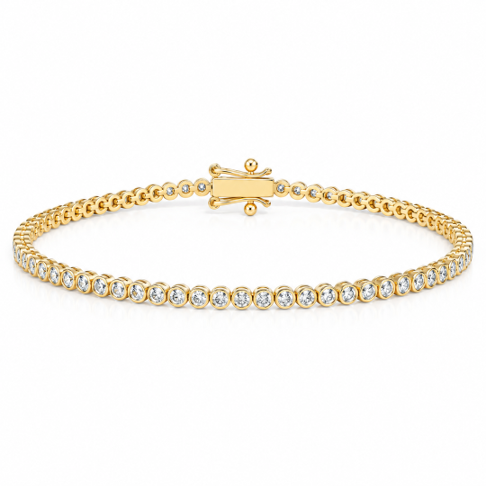 Tennisarmband van 14 karaat goud met 1 karaat ronde, laboratoriumgekweekte diamant in een bezelzetting. Verkrijgbaar in lengtes van 6 tot 7,5 inch.