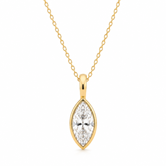 Collares con diamantes cultivados en laboratorio, talla marquesa y engaste biselado, en oro de 14 quilates.
