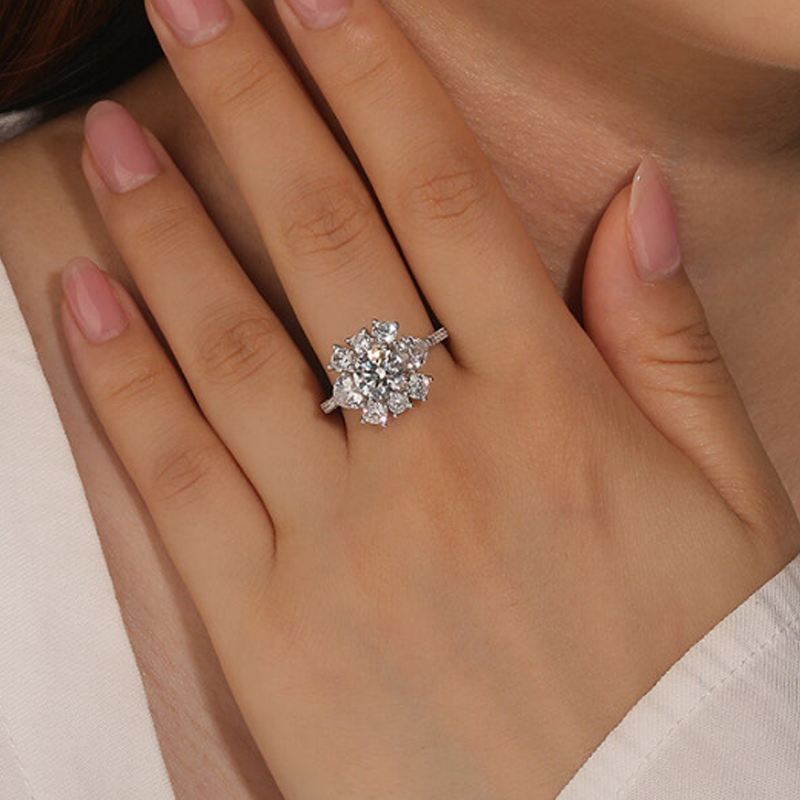 Bague de fiançailles en or blanc vermeil avec fleur gravée personnalisée pour femme-2