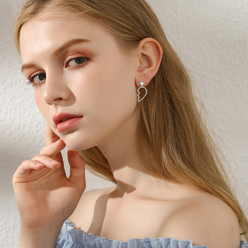 Brincos de gota de coração com asa de anjo e pedra da lua redonda de prata esterlina-2