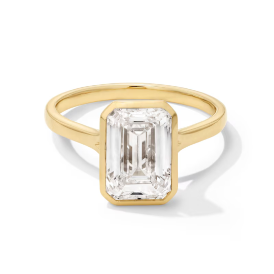 YFN Ethical Luxury : Bague solitaire en or 14 carats avec diamant de culture en laboratoire taille émeraude de 3 carats